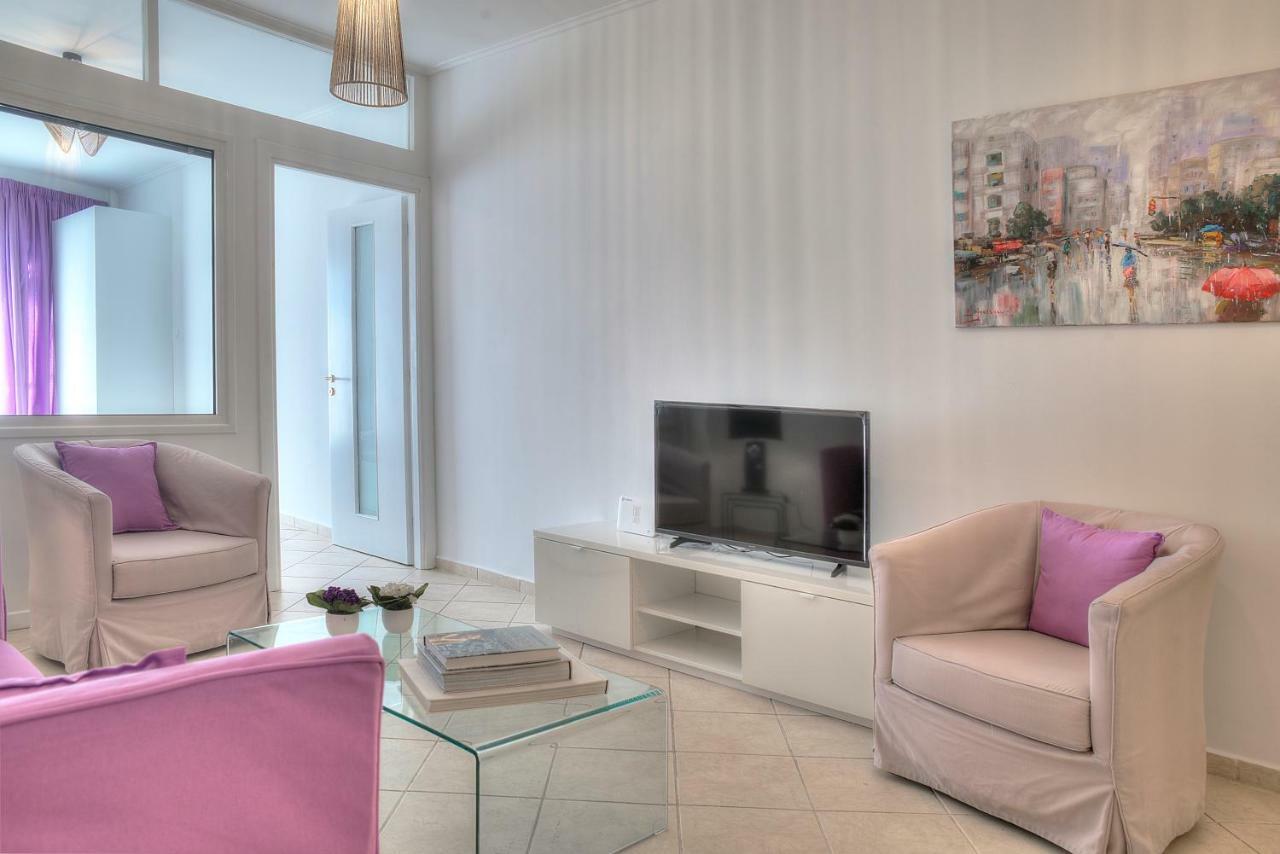 Apartment Downtown Glyfada Smart
