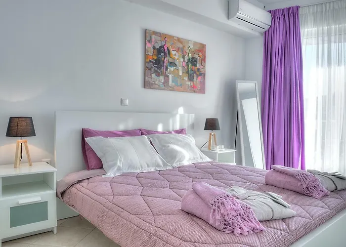 Downtown Glyfada Smart Apartment